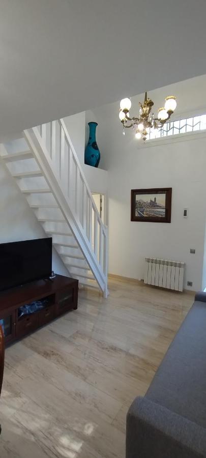 Villa Silom House Sant Pere De Ribes Exterior foto