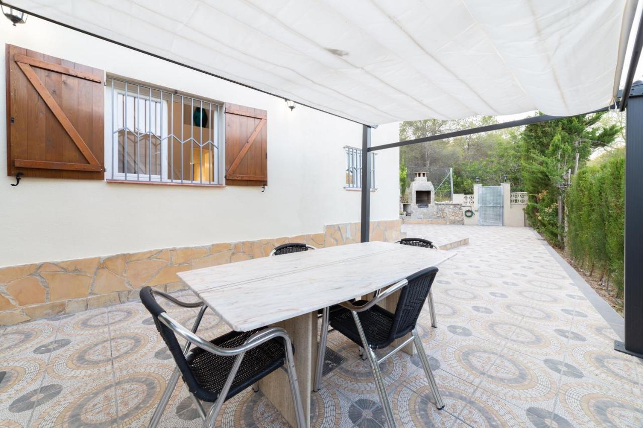Villa Silom House Sant Pere De Ribes Exterior foto